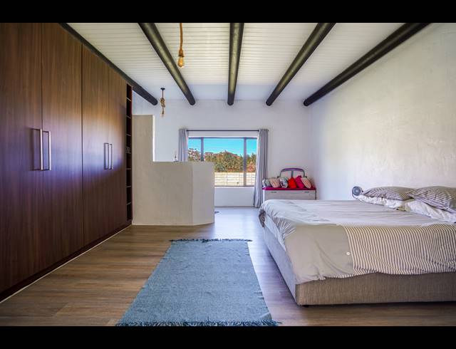 5 BEDROOM HOUSE FOR SALE IN MORNING STAR